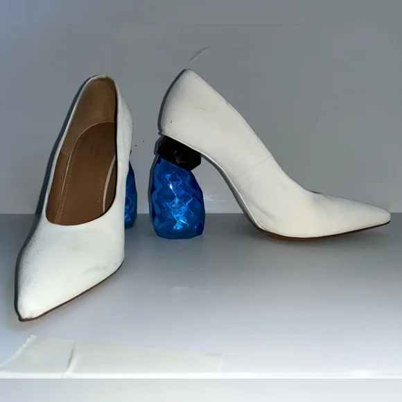 !!!SUPER RARE!!! Amazing Dries Van Noten pumps with blue acrylic heel sz9 - Picture 2 of 13